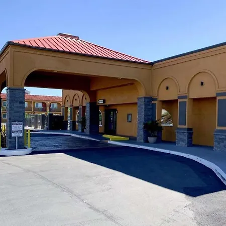 Quality Inn Redding Near I-5-3
